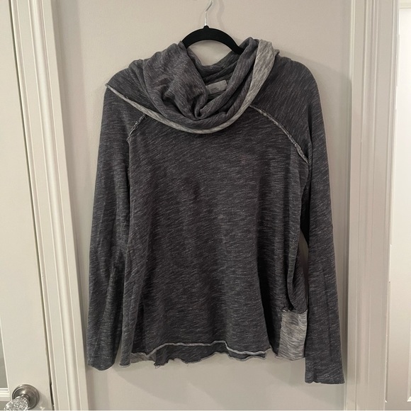 Free People Sweaters - Free People beach lightweight sweatshirt BIN1